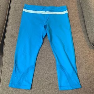 NWOT size 12 Lululemon blue crops